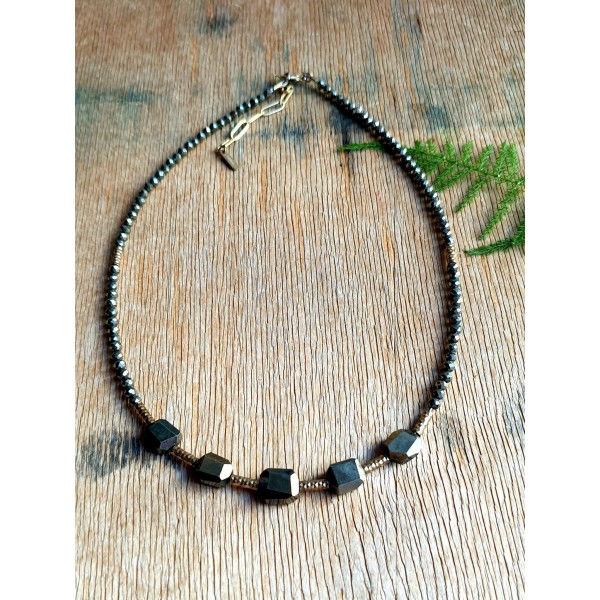Hanka IN kaklo papuošalas "Choker" su piritais 